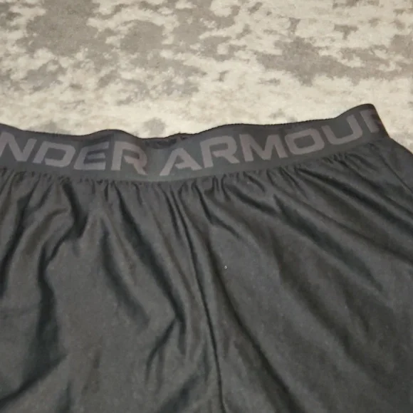 Under Armour Black Athletic Shorts Gray/Black Size 1X - Picture 3 of 4